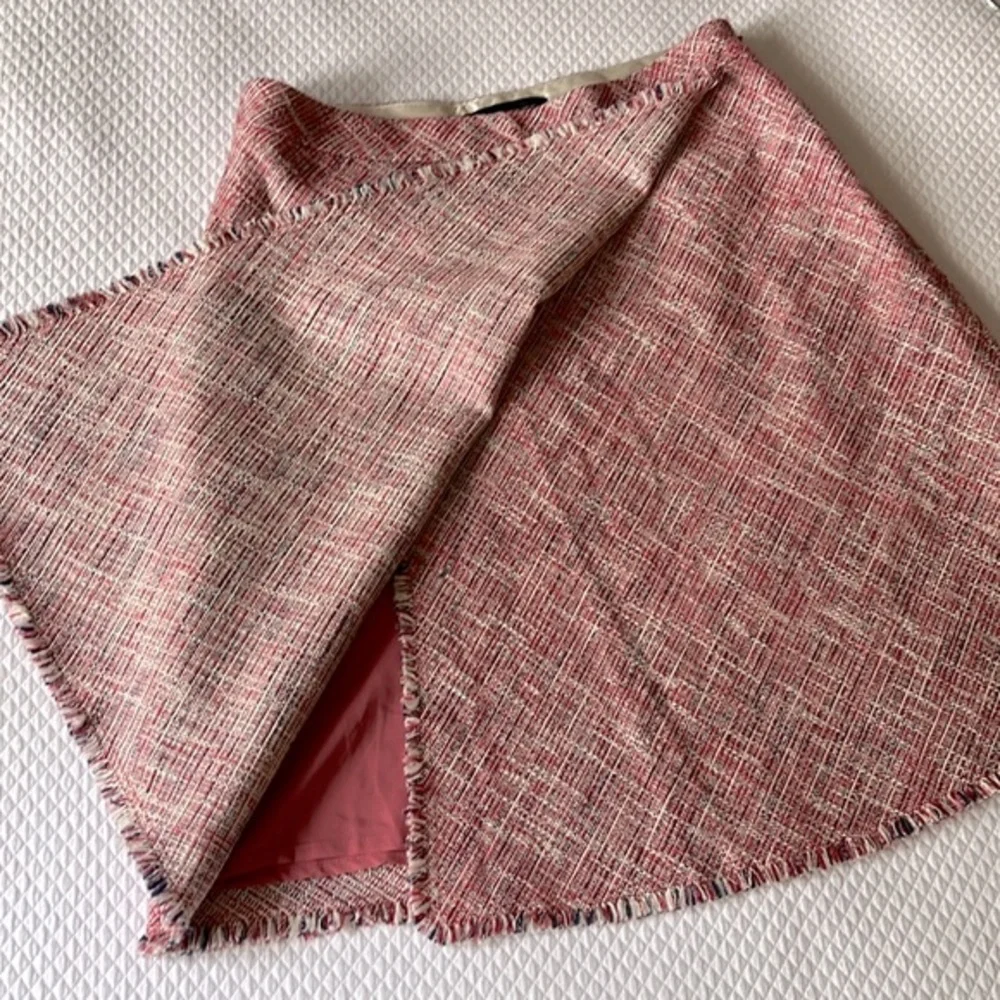 Banana Republic Pink Fringe A-Line Skirt Size‎ 0